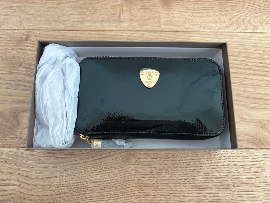 【新品】ATAO アタオ　アミュレット　スマホショルダー　エメラルドグリーン