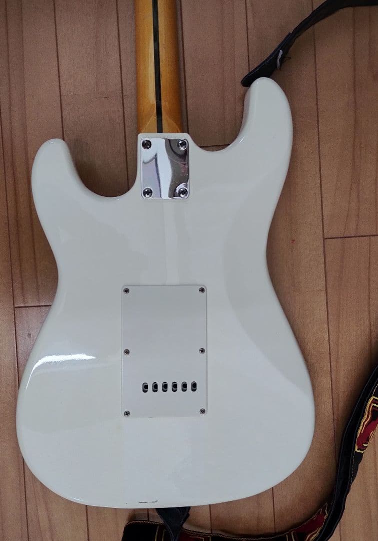 コンポーネントギター(Dimarzio PU、Fenderブリッジ)