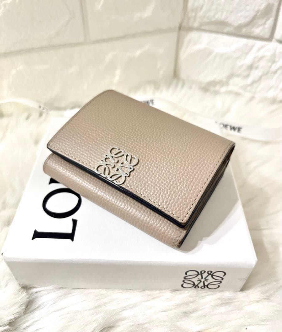 【monpi様】LOEWE トライフォールド 三つ折り財布 グレージュ 箱・巾着