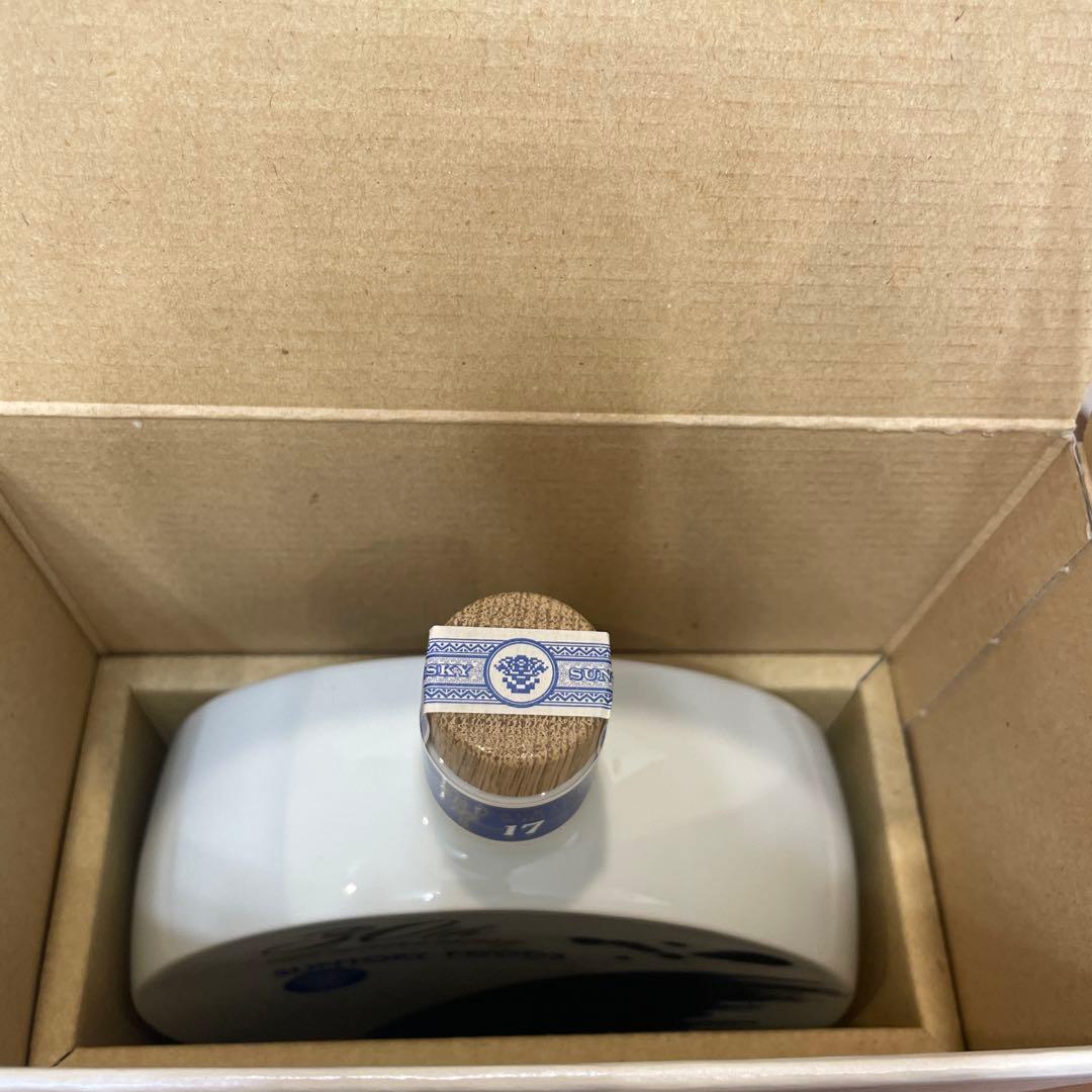 サントリーウイスキー　響17年　夢大きく　記念ボトル　陶器　未開封