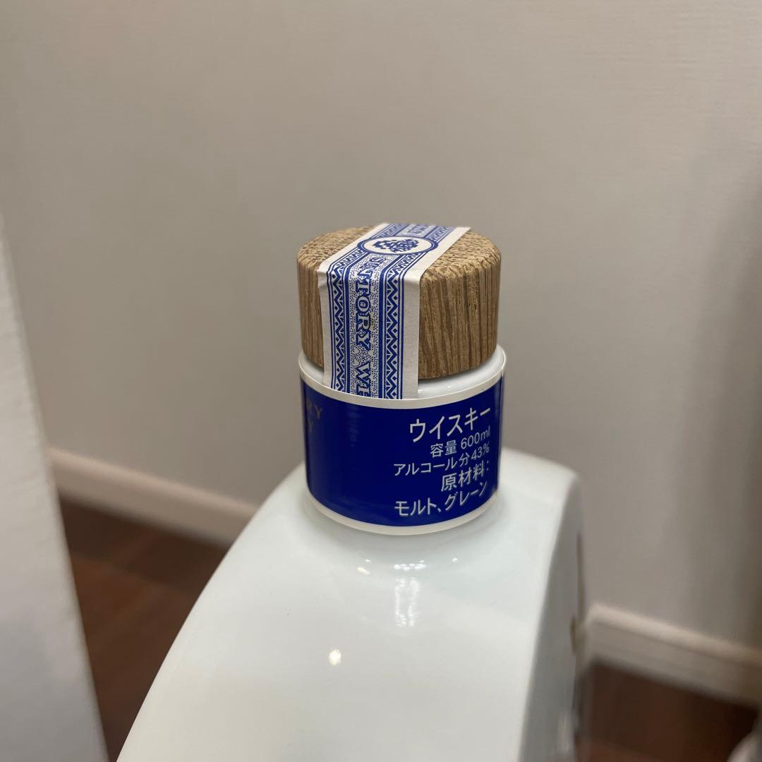 サントリーウイスキー　響17年　夢大きく　記念ボトル　陶器　未開封