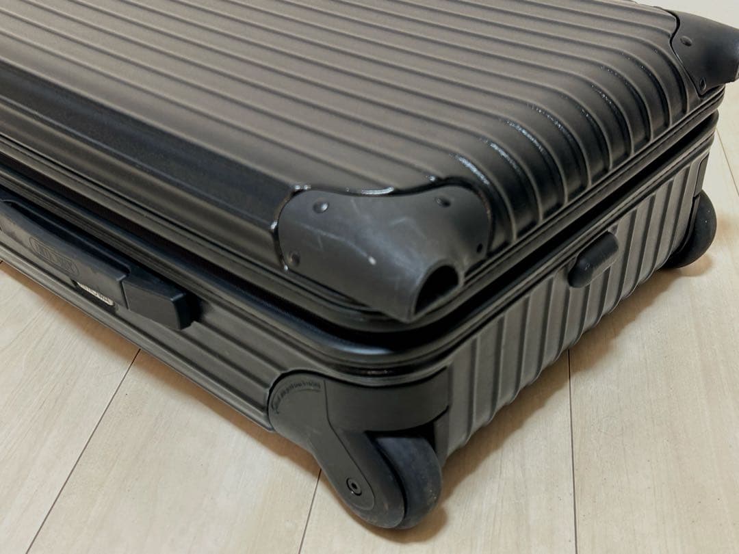 リモワ RIMOWA サルサ 35L マルチブラック 2輪 機内持ち込み対応
