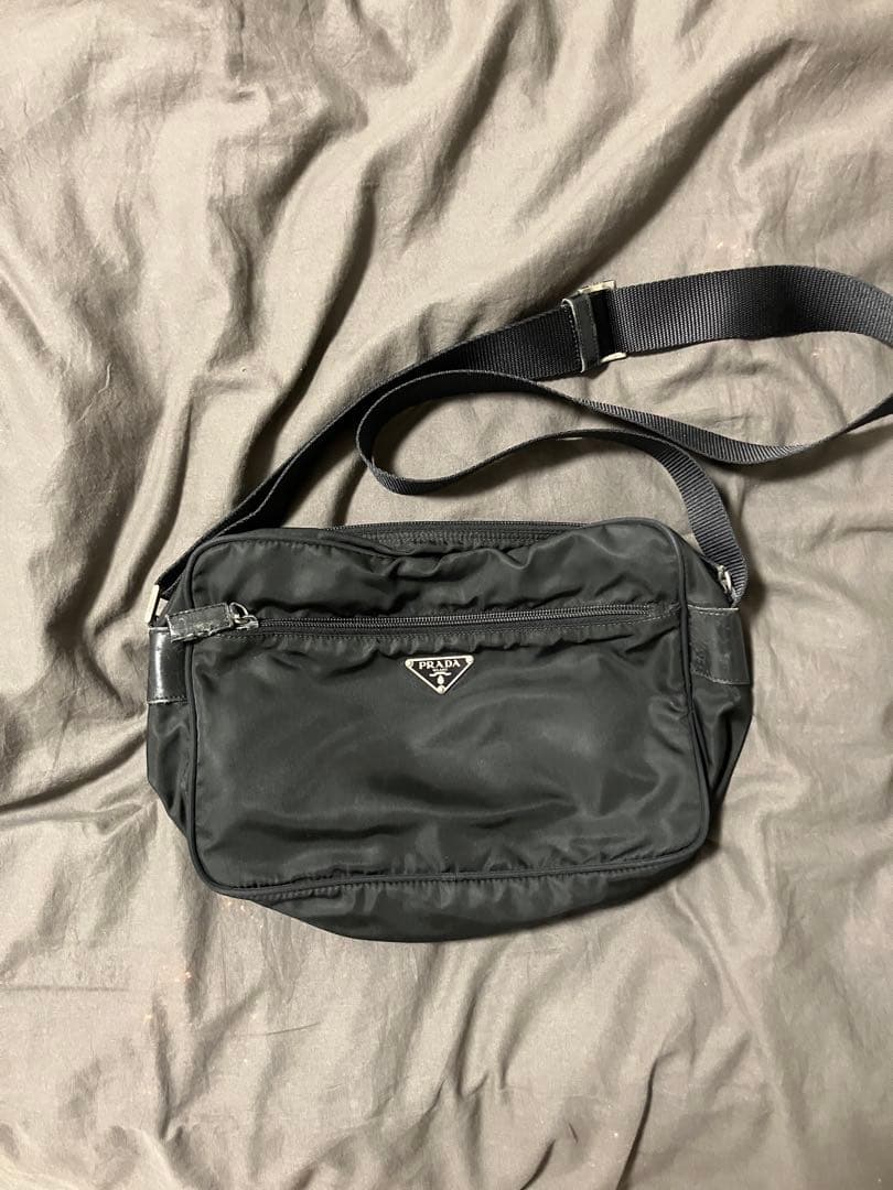 PRADA ナイロンバッグ