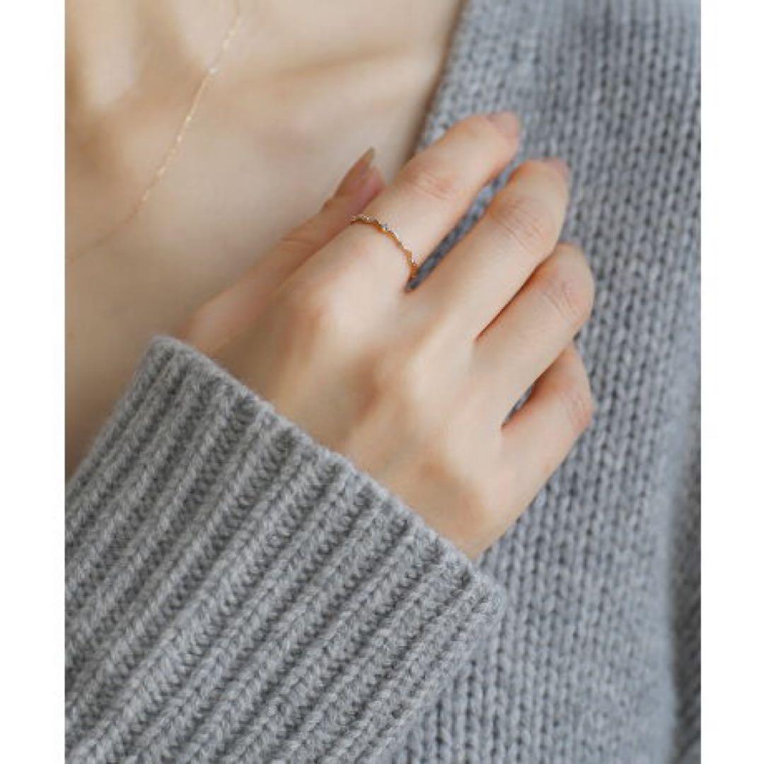 【ANEMONE】 K10 一粒ダイヤウェーブリング　11号