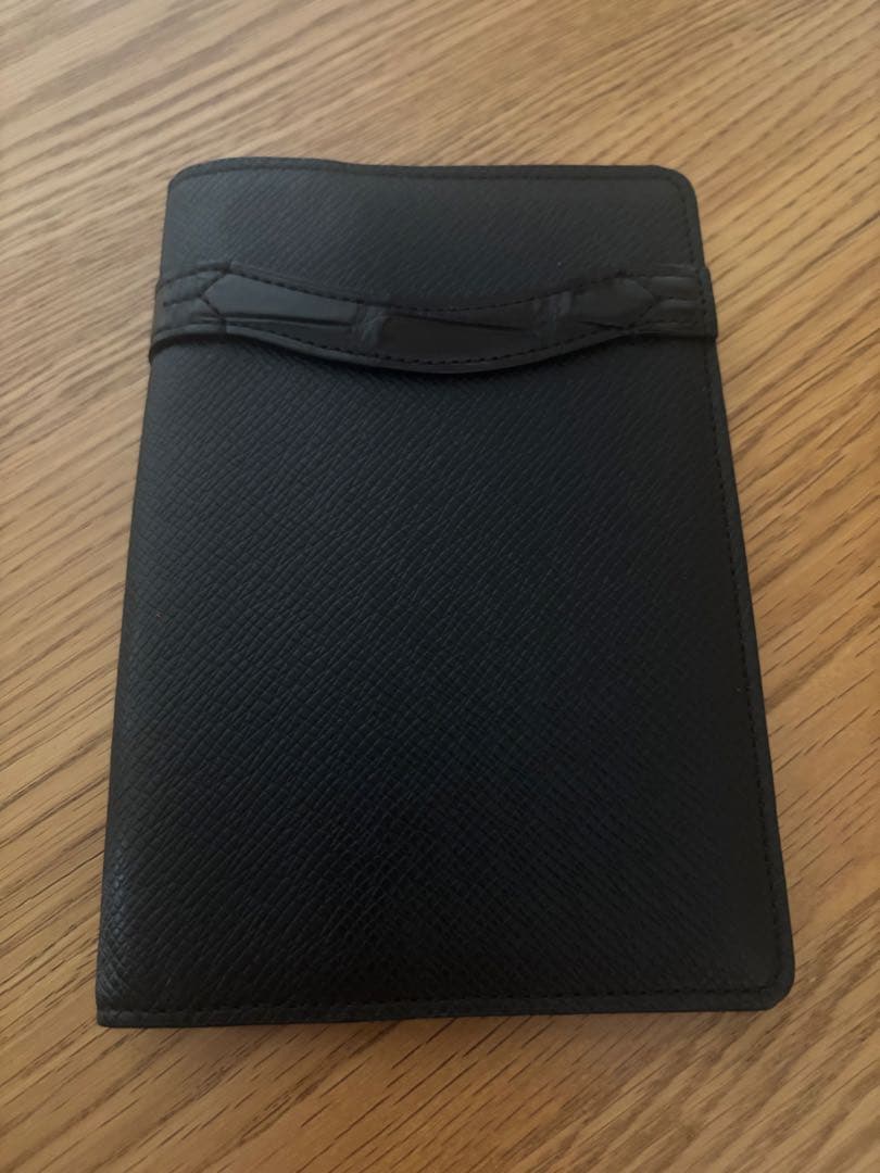 PELLE MORBIDA パスポートケース