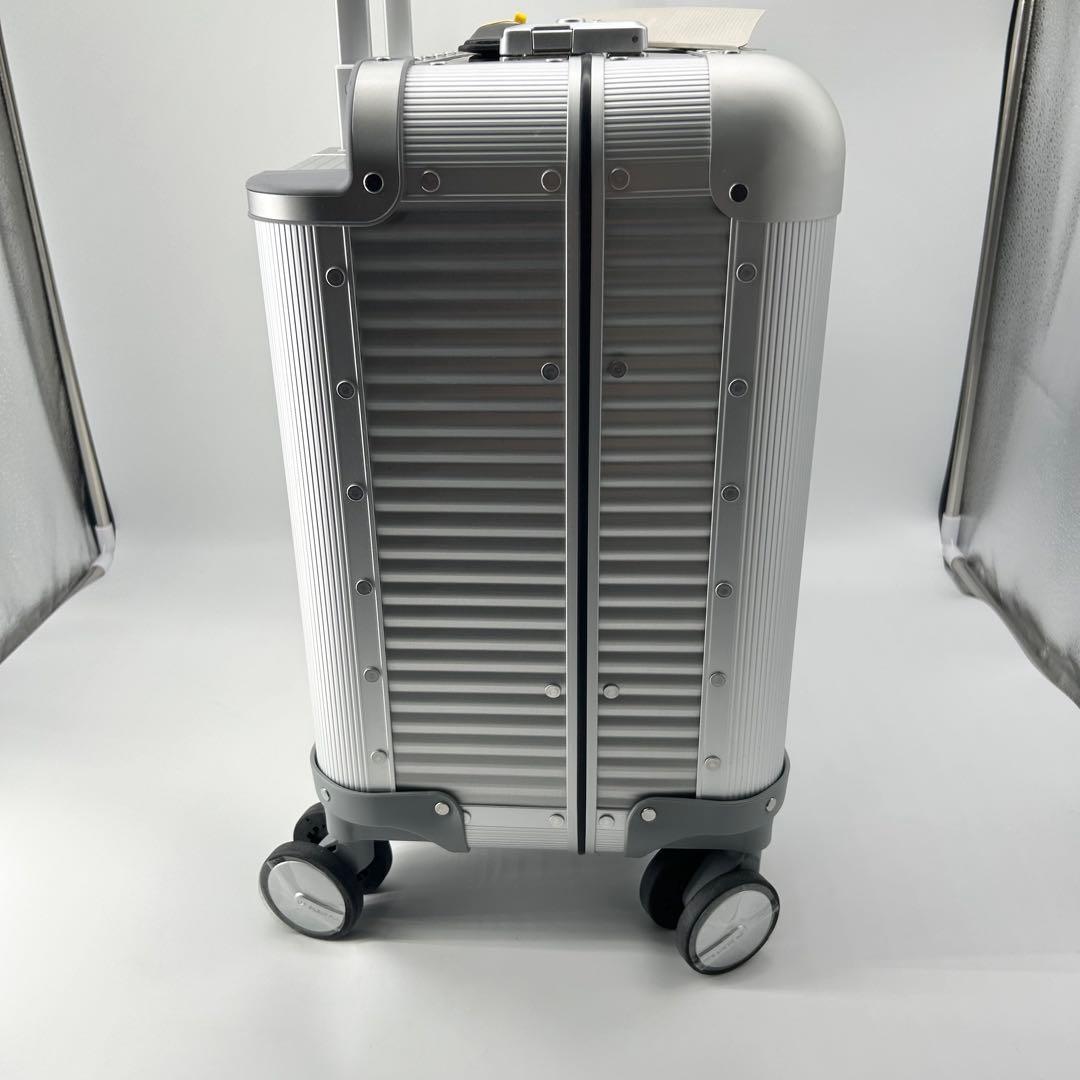 16802✨未使用✨マークアンドロナ× Rawrow アルミキャリーケース 4輪