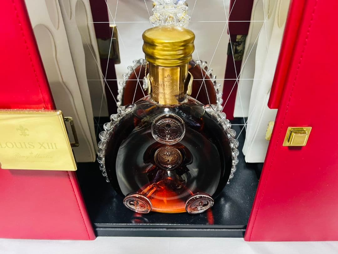 レミーマルタン ルイ13世 バカラ　替栓・冊子・観音開き化粧箱・外箱付！未開封