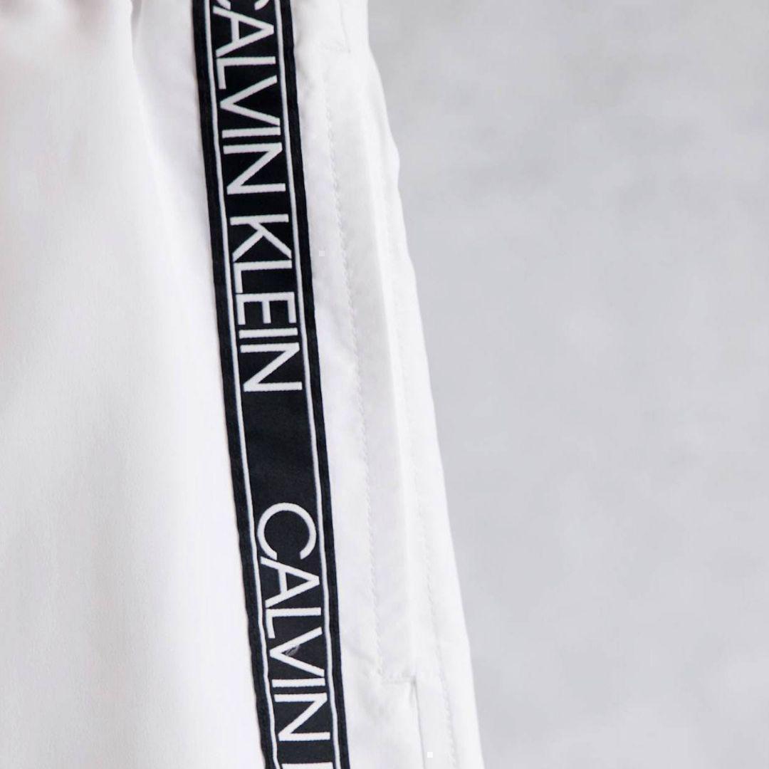 海外限定 新品未使用品   海パン ホワイト