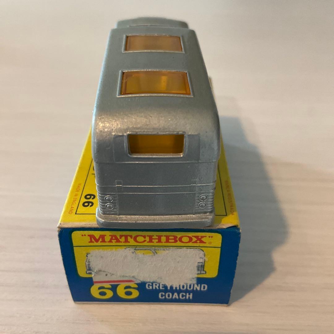 ミニカー　マッチボックス　66 グレイハウンドコーチ