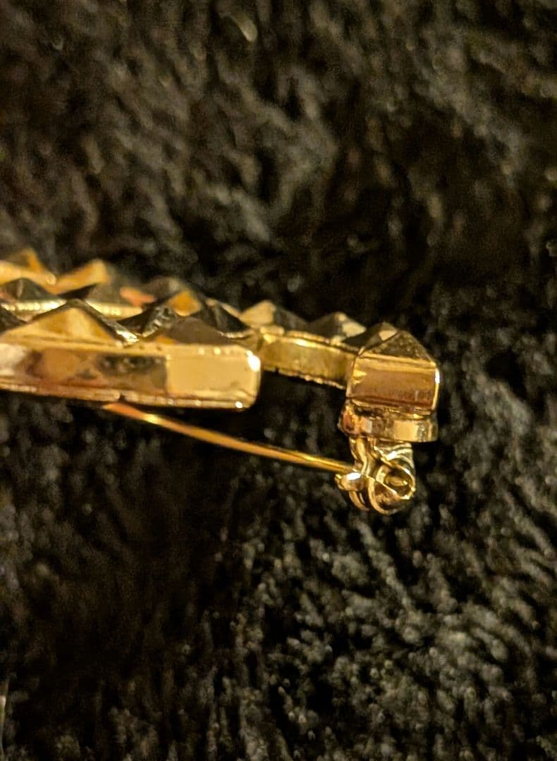 シャネル CHANEL CCマーク　ココマーク　ブローチ ゴールド A17