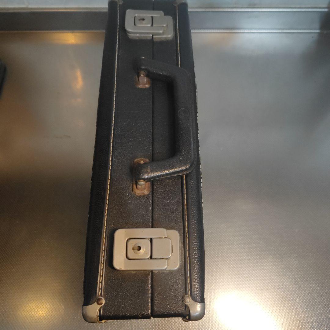 ビッフェ-クランポン木製クラリネット ケース付きタンポ、コルク交換済み