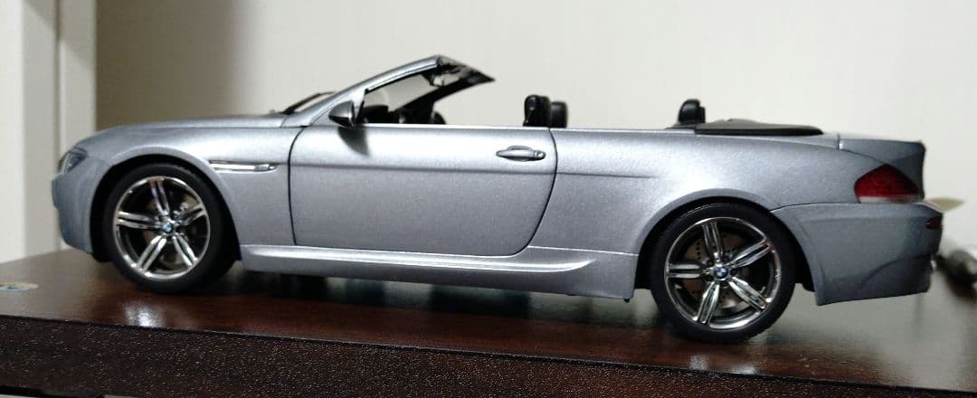 BMW M6 Convertible 1/18 スケールモデル
