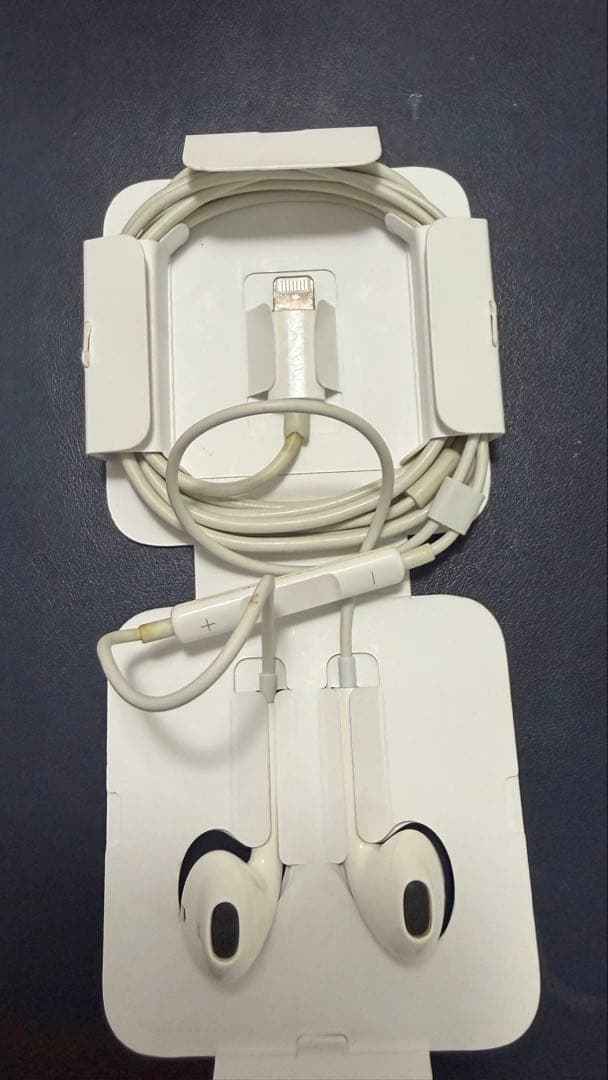 Apple iPhone 7 ローズゴールド イヤホン(壊)箱 SIMロックなし