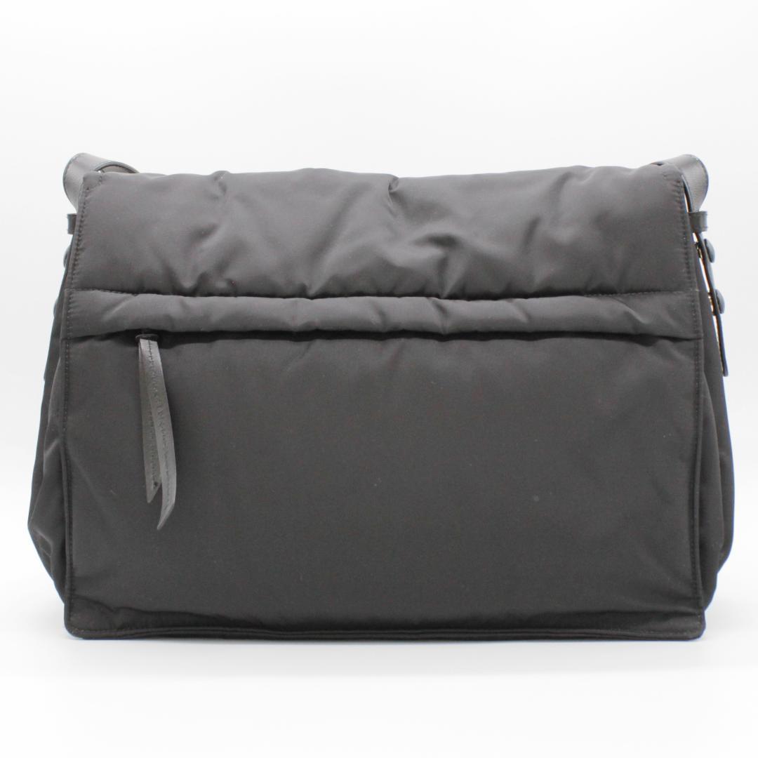 PRADA プラダ ナイロン ラージ パデッド ショルダーバッグ