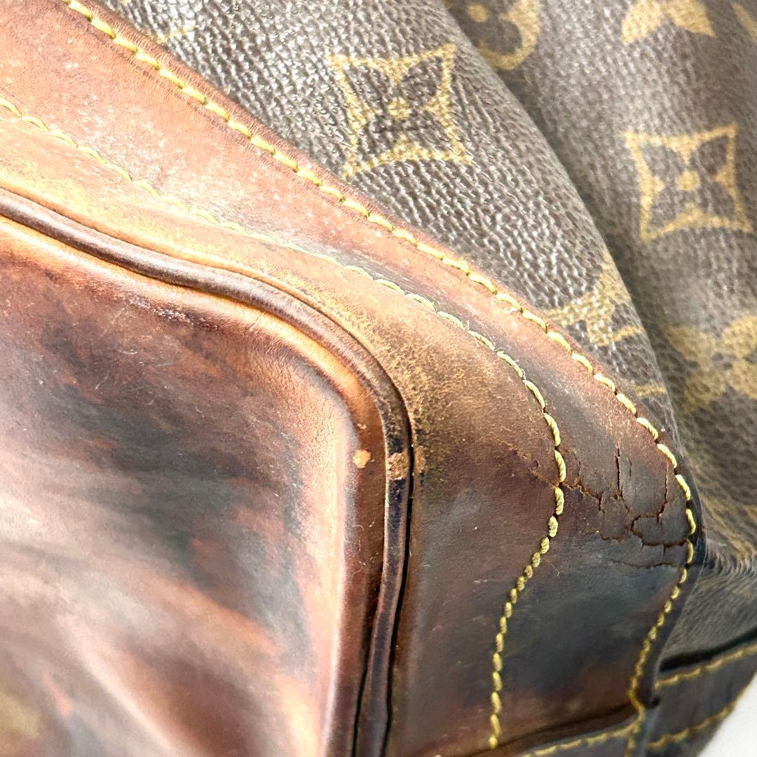 ルイヴィトン　モノグラム　バケット　ショルダーバッグ