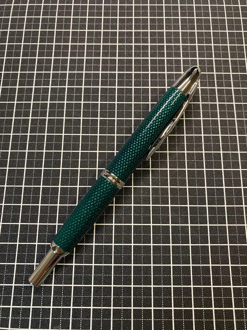 PILOT CAPLESS Kasuri 緑　万年筆　字幅 F