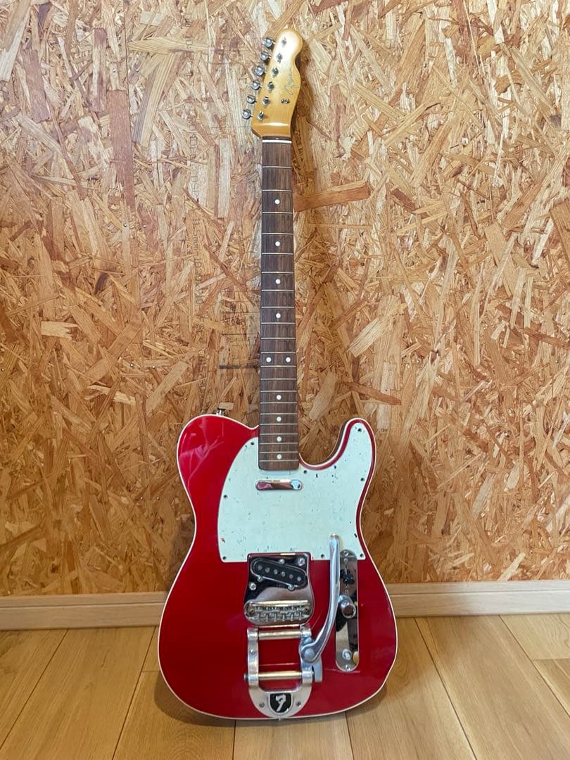 Fender Japan フェンダーテレキャスター　ギター ビグスビー 赤