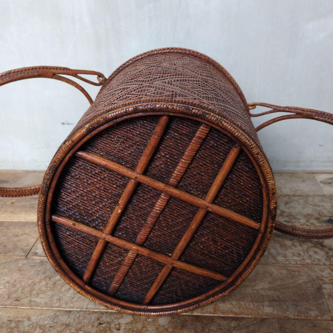 ヴィンテージ籠　民藝　東北　山葡萄　籐籠　昭和レトロ　あけび　手仕事　アタ