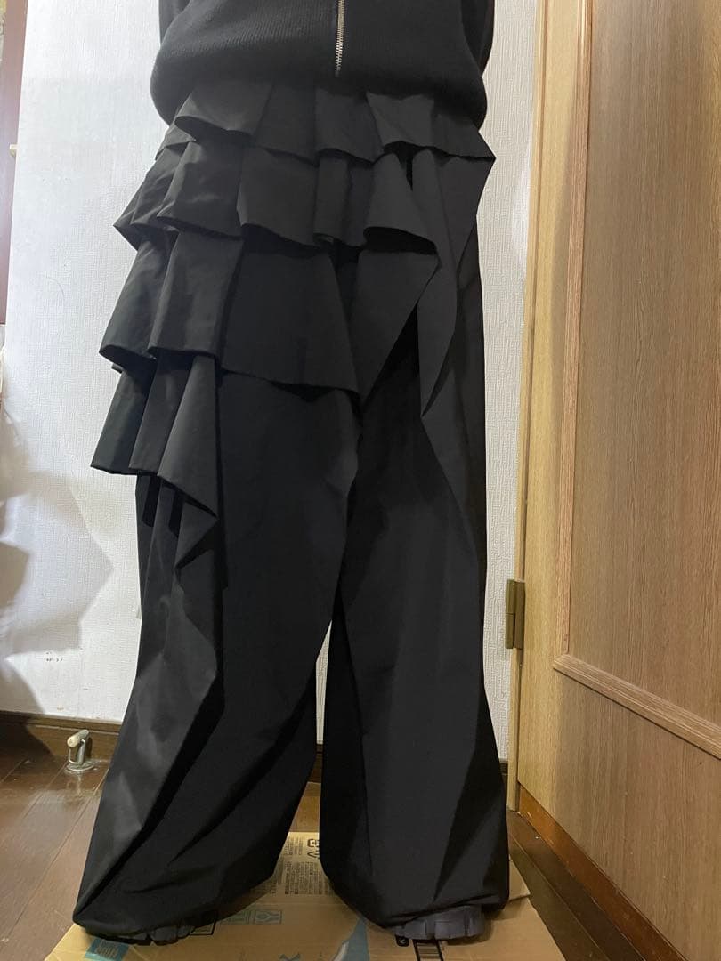 ザコシじゃない方　TAAKK ターク FRILL PANTS フリルパンツ