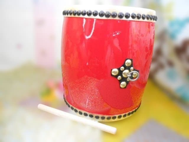 新品未使用(送料無料)19.980円　Nエイサー大太鼓30cmバチ付き