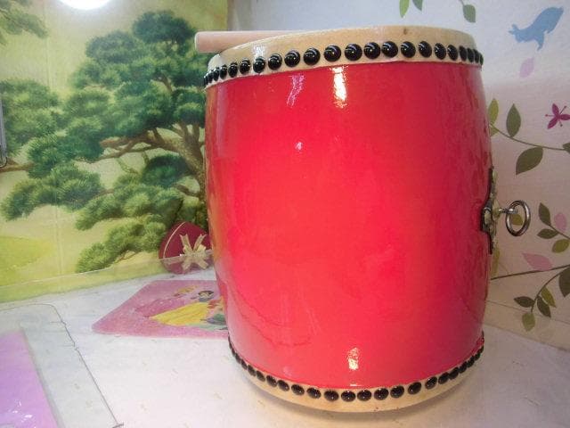 新品未使用(送料無料)19.980円　Nエイサー大太鼓30cmバチ付き