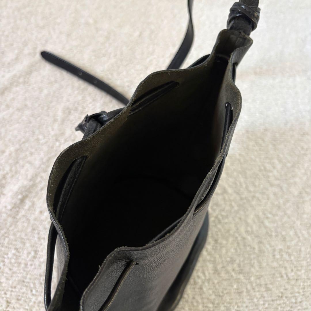 美品⭐︎イルビゾンテ ショルダーバッグ　ブラック