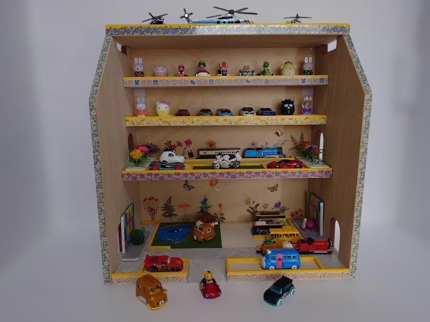 トミカ木製手作り駐車場（スモ－ルイエロ－）SY02