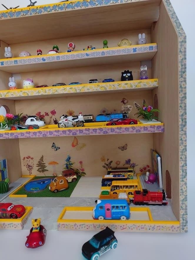 トミカ木製手作り駐車場（スモ－ルイエロ－）SY02