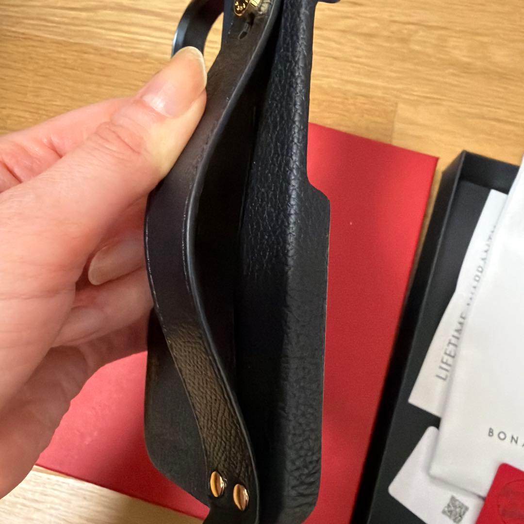 BONAVENTURA ブラック iPhone 17 ケース