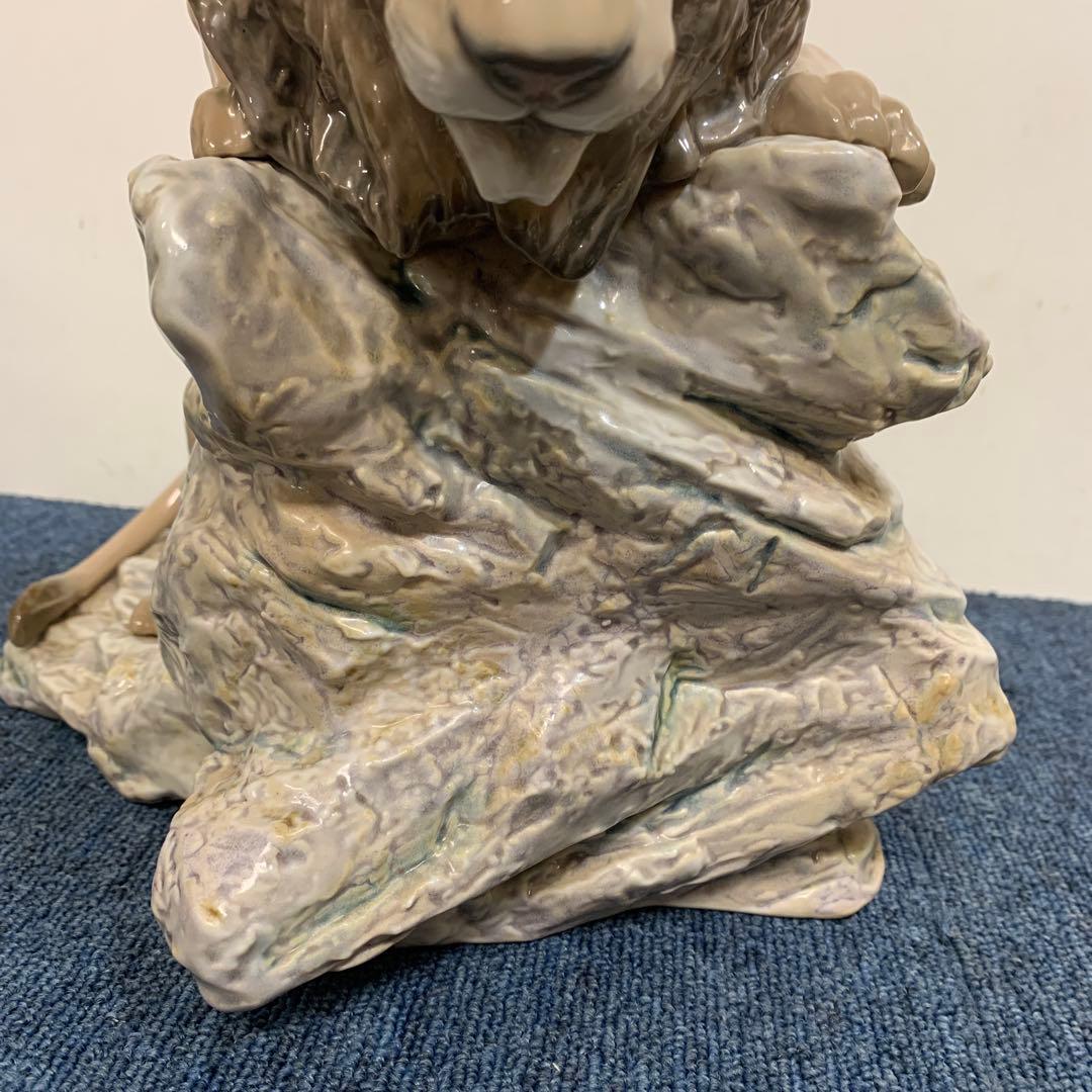 リヤドロ 草原の勇者 ライオン 置物 01008656 LLADRO 置物