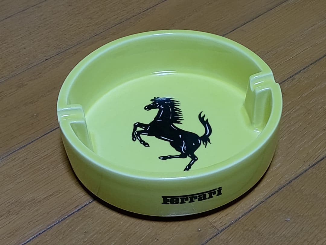 フェラーリ　灰皿