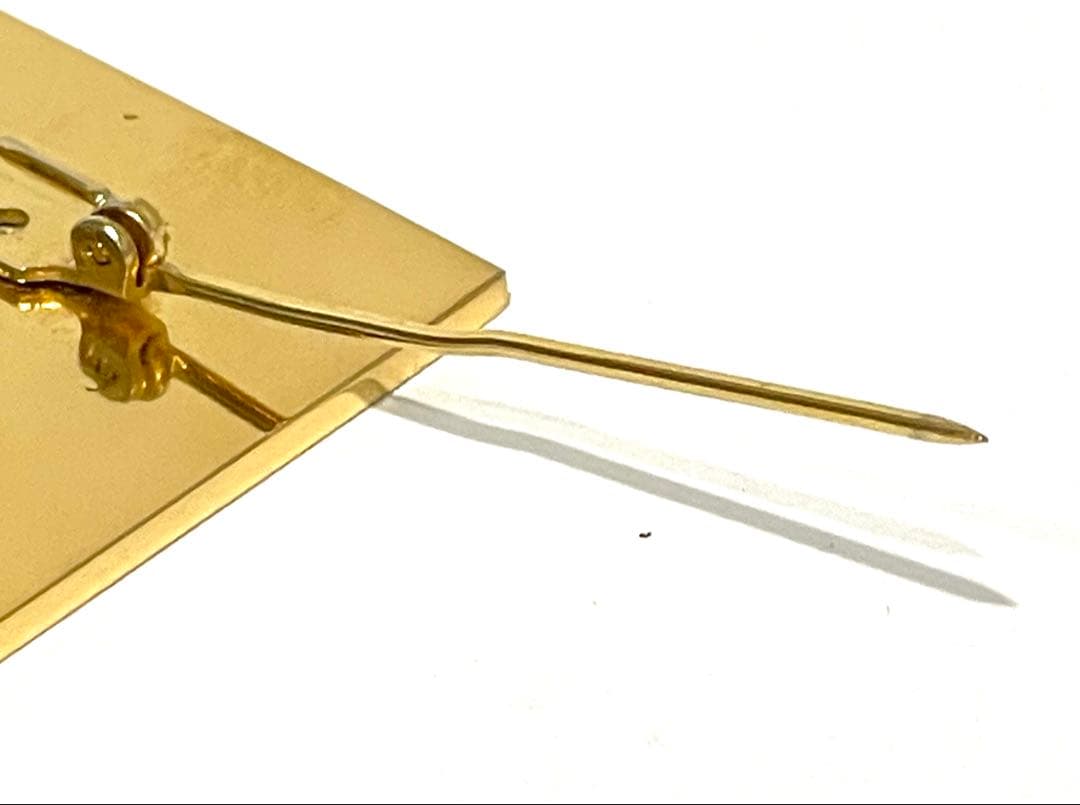 CHANEL シャネル ブローチ ゴールド ロゴ スクエア プレート