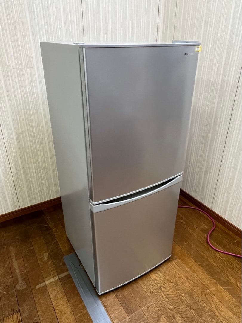 2020年 アイリスオーヤマ 142L IRSD-14A-S 右開き