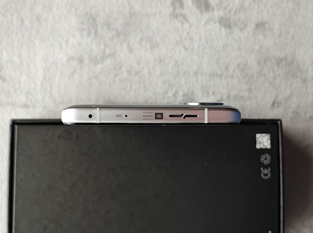 スマートフォン本体 Xiaomi Redmi K40 Gaming 256GB