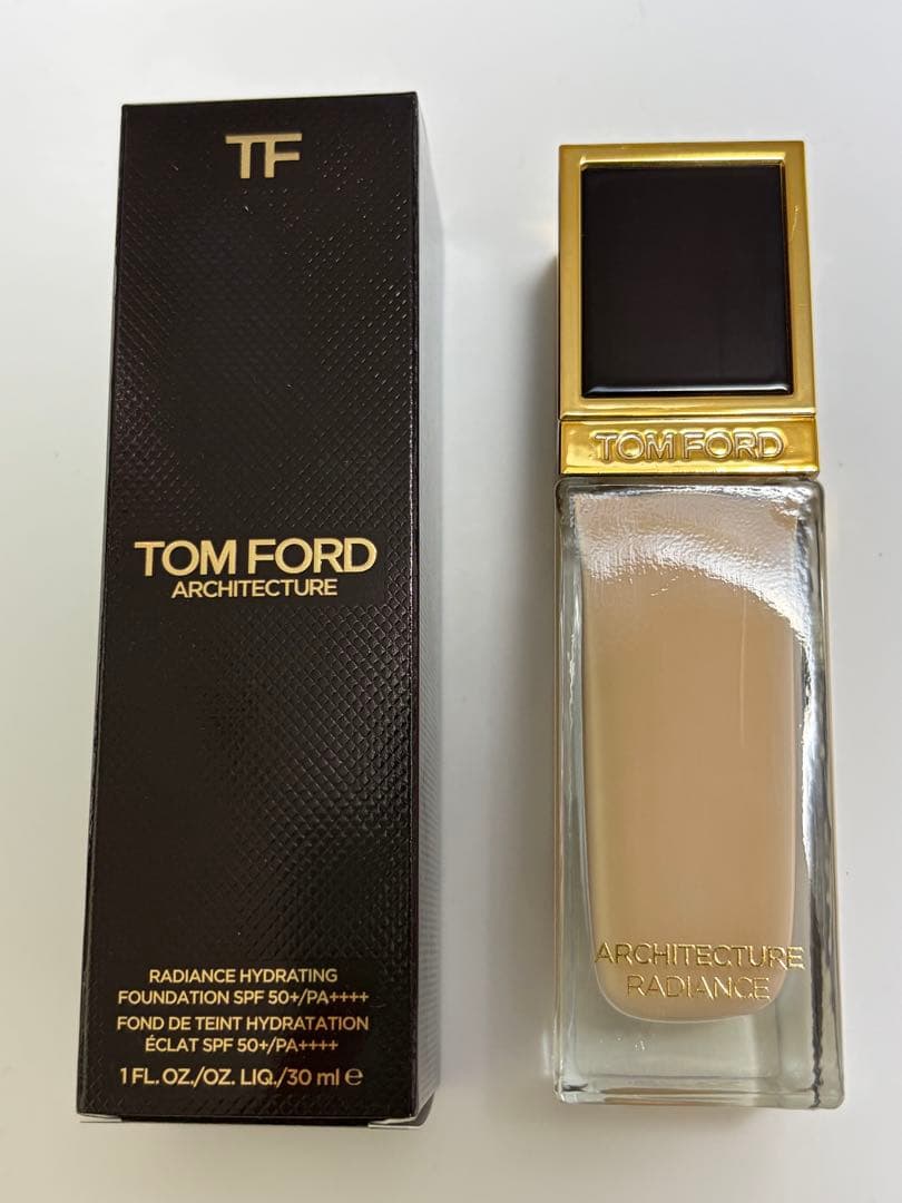 アーキテクチャーラディアンスハイドレーティングＦＤ　アイボリーシルク　2.0N