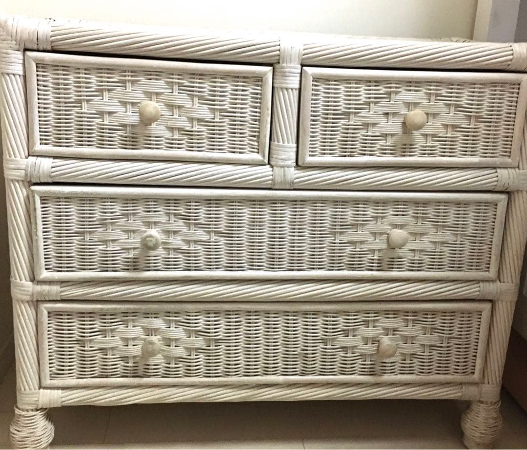 ヴィンテージ　ホワイトラタン 3段チェスト☆