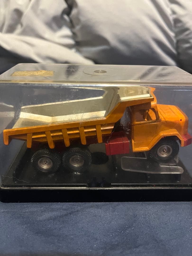 nzg マギルス ベンツ ダンプトラック