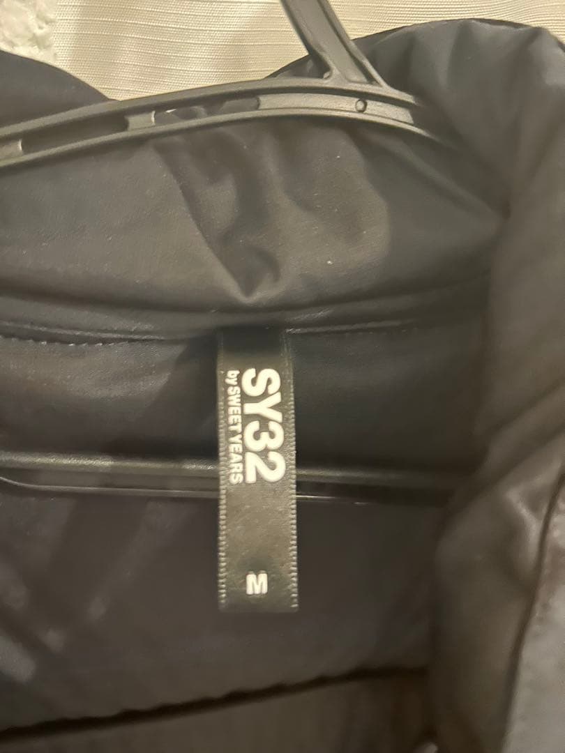 SY32 by SWEET YEARS ブラック ダウンベスト M