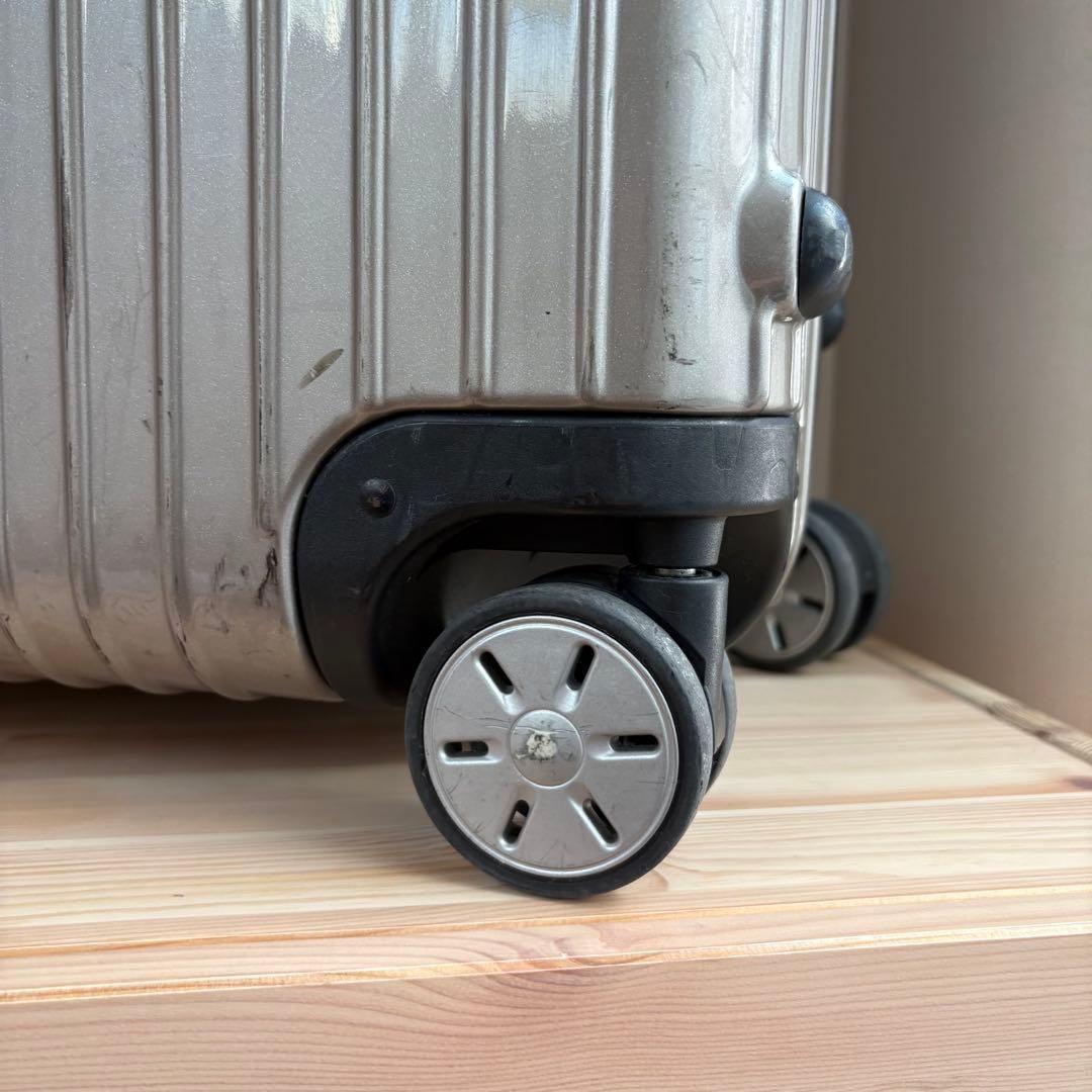 大容量　RIMOWA SALSA 104L キャリーケース　4輪