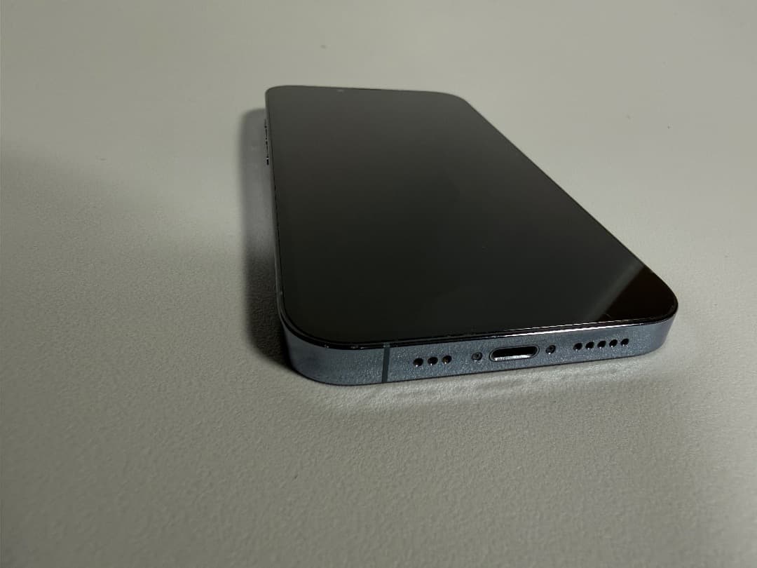 iPhone 13 Pro 256GB （SIMフリー）+ Anker充電器