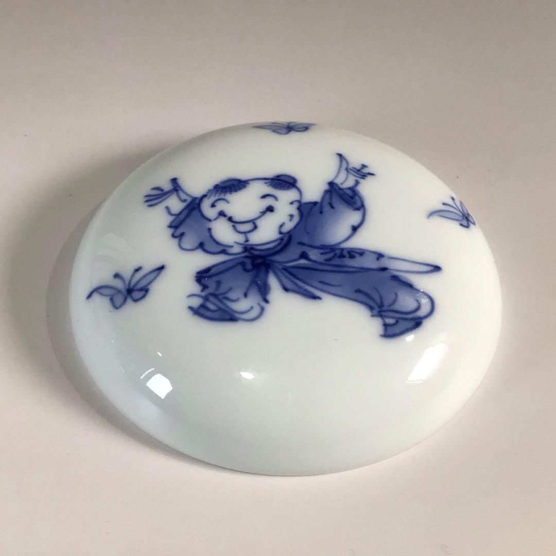 Ｐ４５１　香合　『三川内焼』『嘉久正窯造』『染付唐子絵』『丸香合』　共箱　茶道具