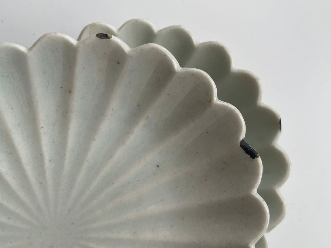 骨董　アンティーク　白磁　菊花小皿　楕円　オーバル　小皿　柿右衛門　古伊万里