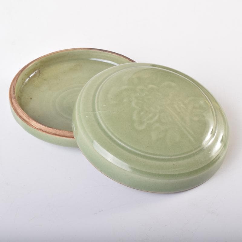 中国　龍泉窯青磁　刻花文　香合　盒子　N　7070E