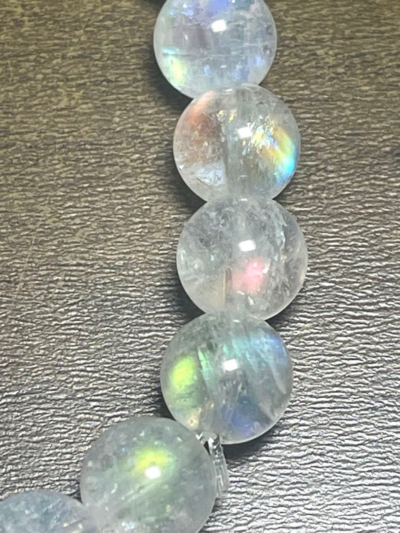 【新入荷】　レインボームーンストーン7㎜ブレス（新品）マダガスカル産虹色シラー②