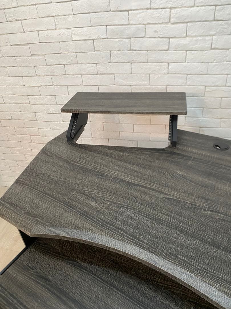 【東京都内23区配送無料】定価12万　ゲーミングデスク　PC パソコン　机