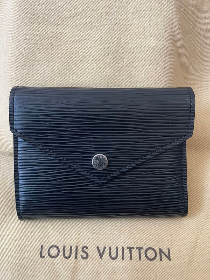 LOUIS VUITTON エピ二つ折り財布