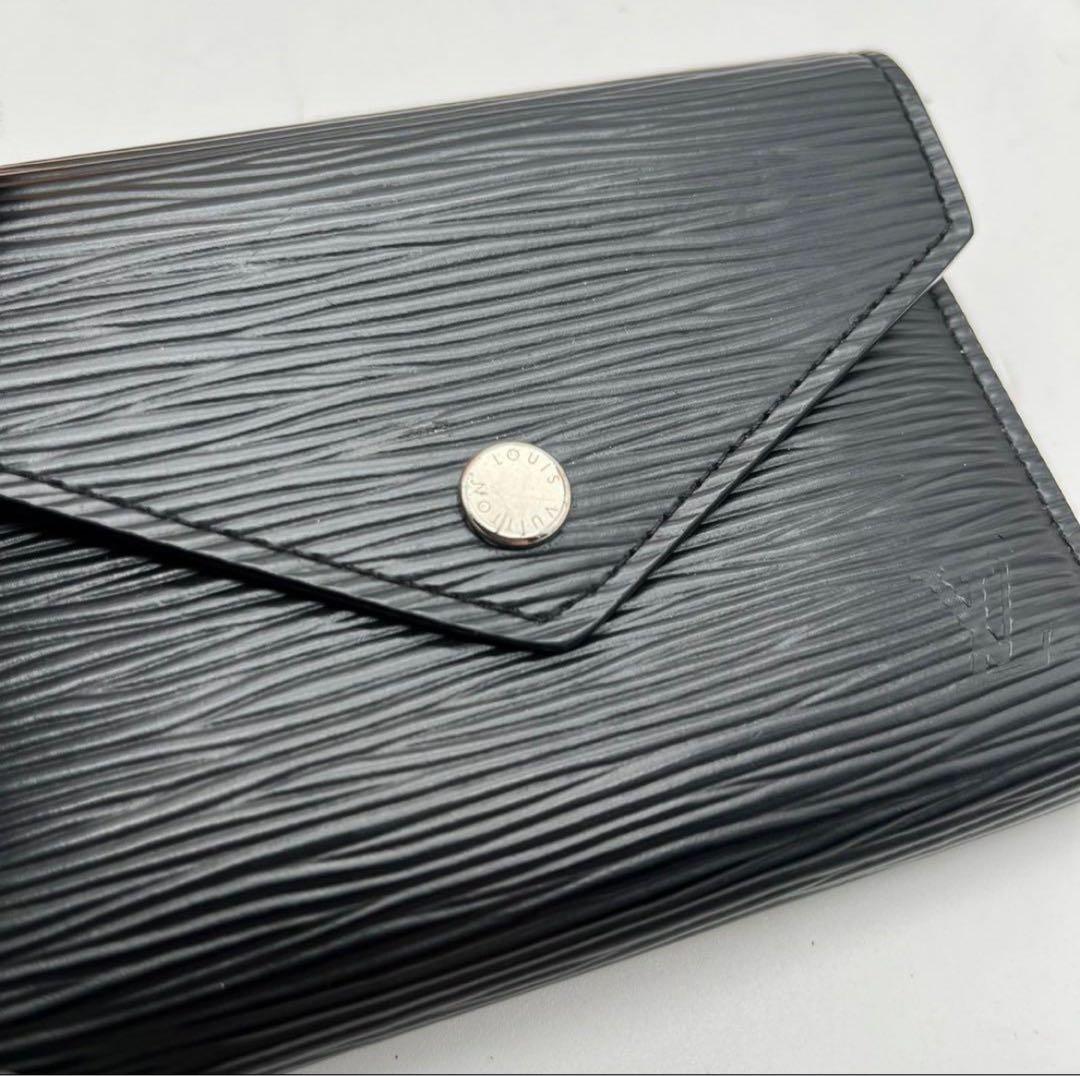 LOUIS VUITTON エピ二つ折り財布