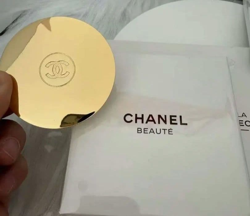 CHANEL コンパクトミラー ゴールド 金属製 正規品