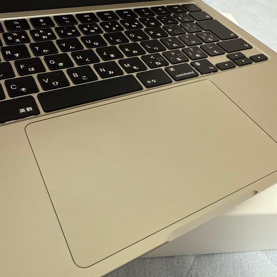 （美品）Apple MacBook Air 13インチ M2 16GB 256