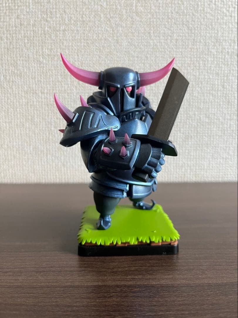 クラロワ クラクラ ペッカ フィギュア